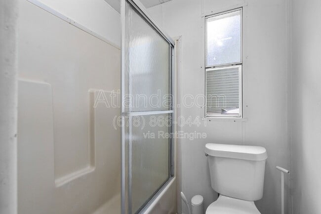 Building Photo - 1061 Center St NW