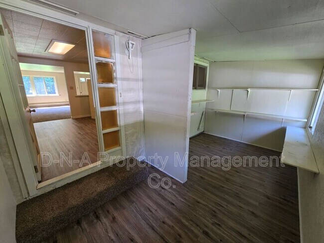 Building Photo - 119 Maggie Way