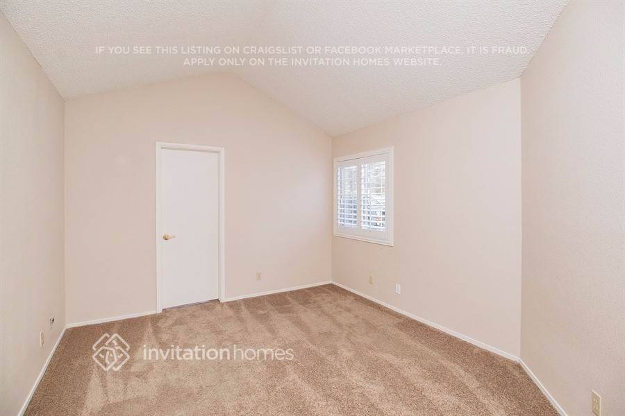 Building Photo - 2116 Running River Rd