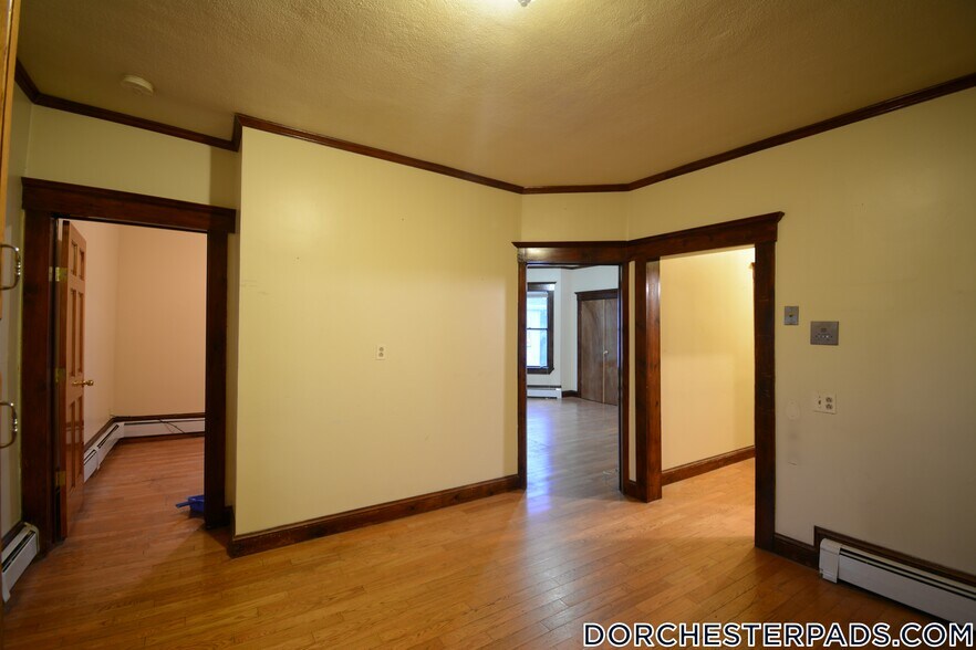 Building Photo - 361 Adams St