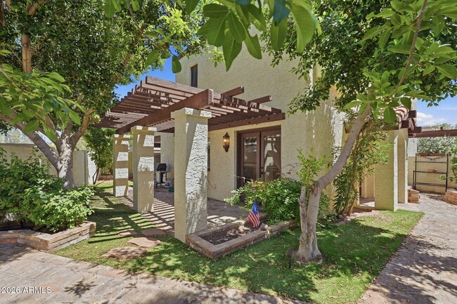 Building Photo - 8825 S 48th St