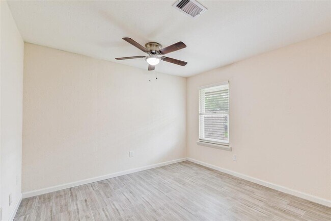 Building Photo - 10526 Huntington Way Dr