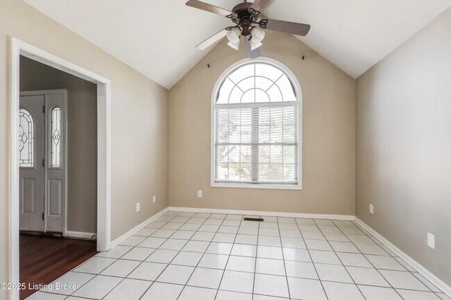 Building Photo - 9303 Longhorn Ct