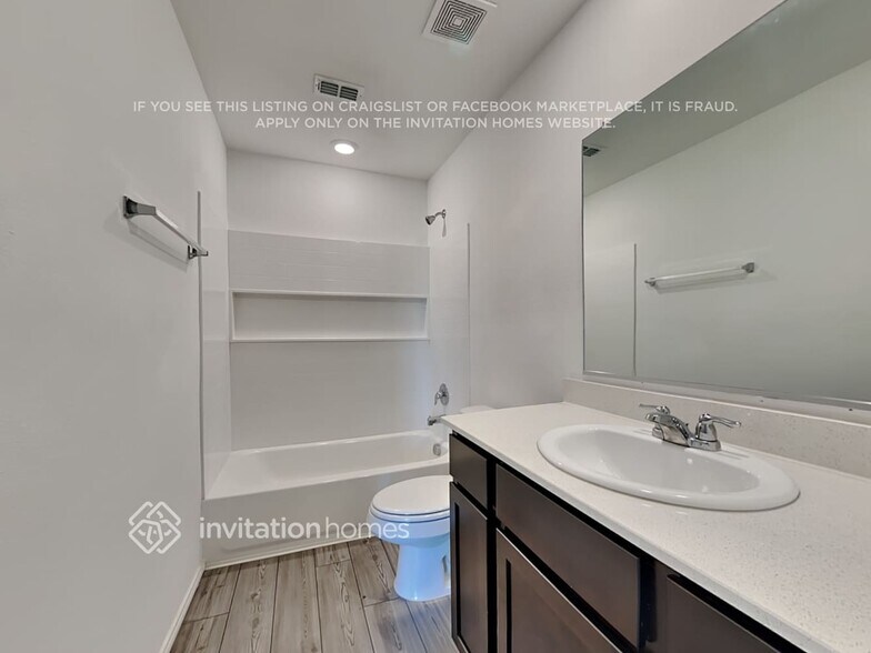 Building Photo - 3223 Crestone Dr