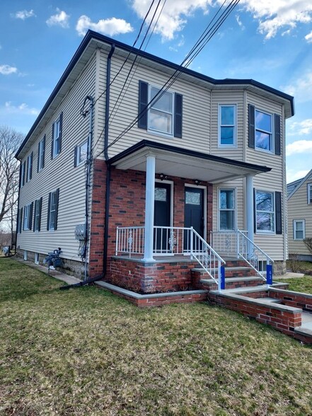 Building Photo - 65 Vaillancourt St