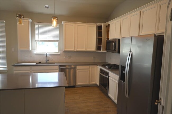 Building Photo - 169 Isabella Wy