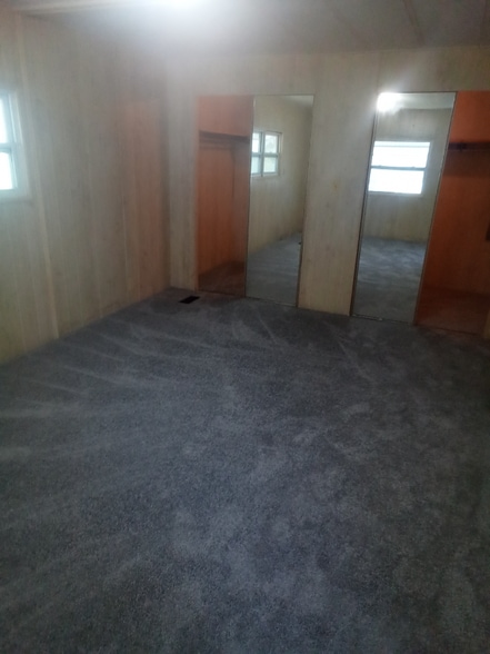 Building Photo - 8124 Eagle Dr