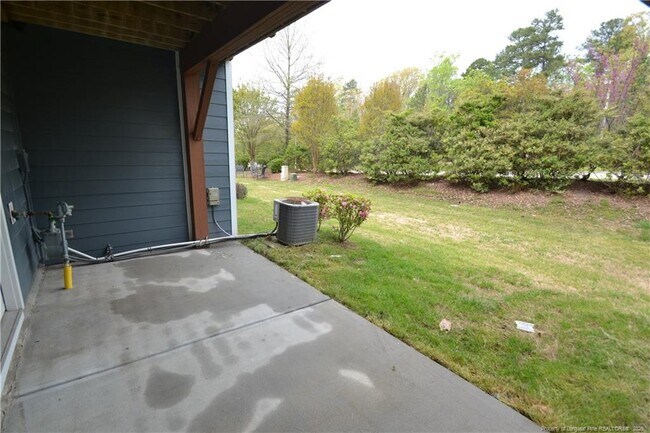 Building Photo - 327 Dove Cottage Ln
