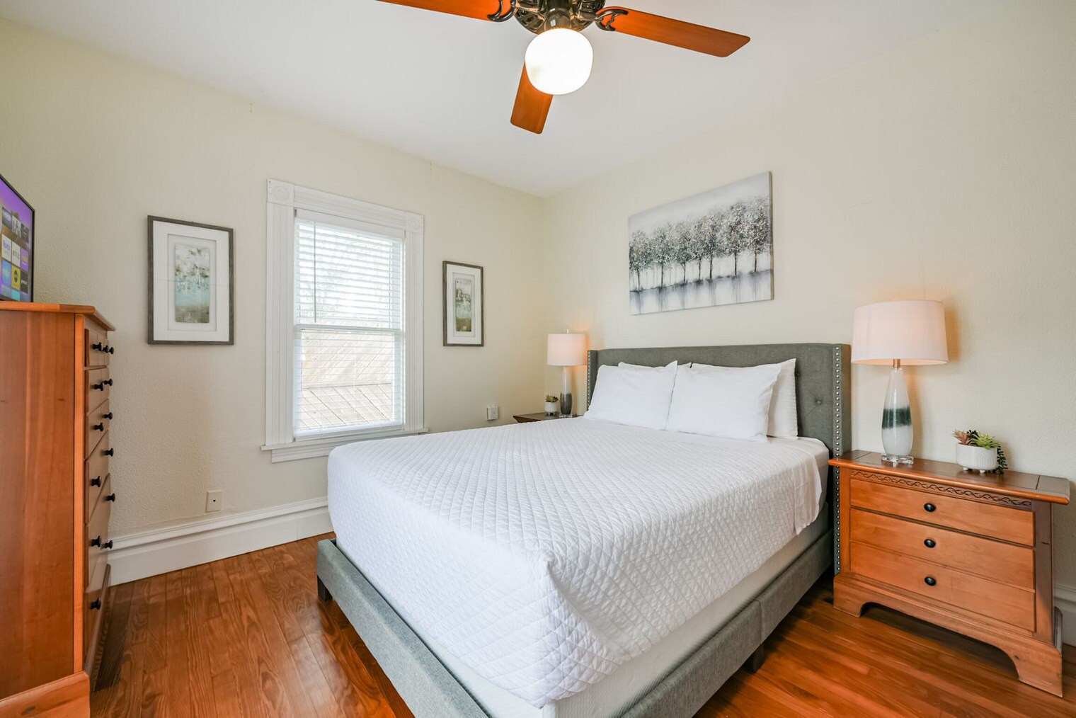 Building Photo - 1305 Beverly St