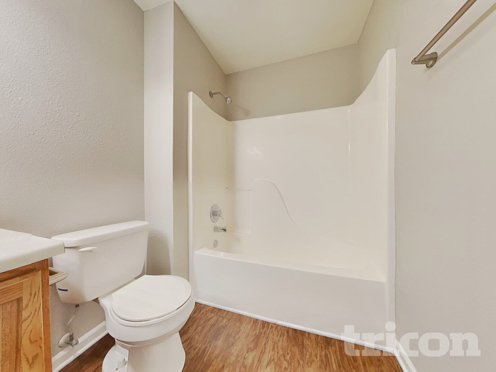 Building Photo - 8623 Robin Run Way