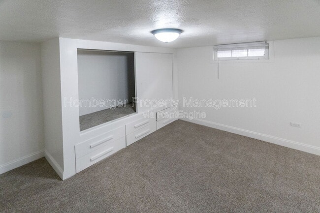 Building Photo - 4614 N Whitehouse St