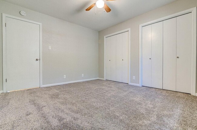 Building Photo - 804 Cielo Dr
