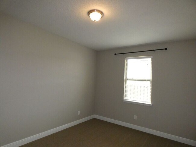 Building Photo - 5355 Dalton Cir