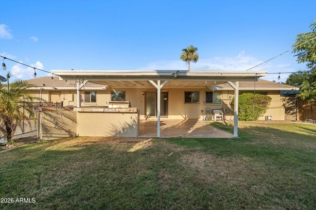 Building Photo - 2548 N 68th Pl