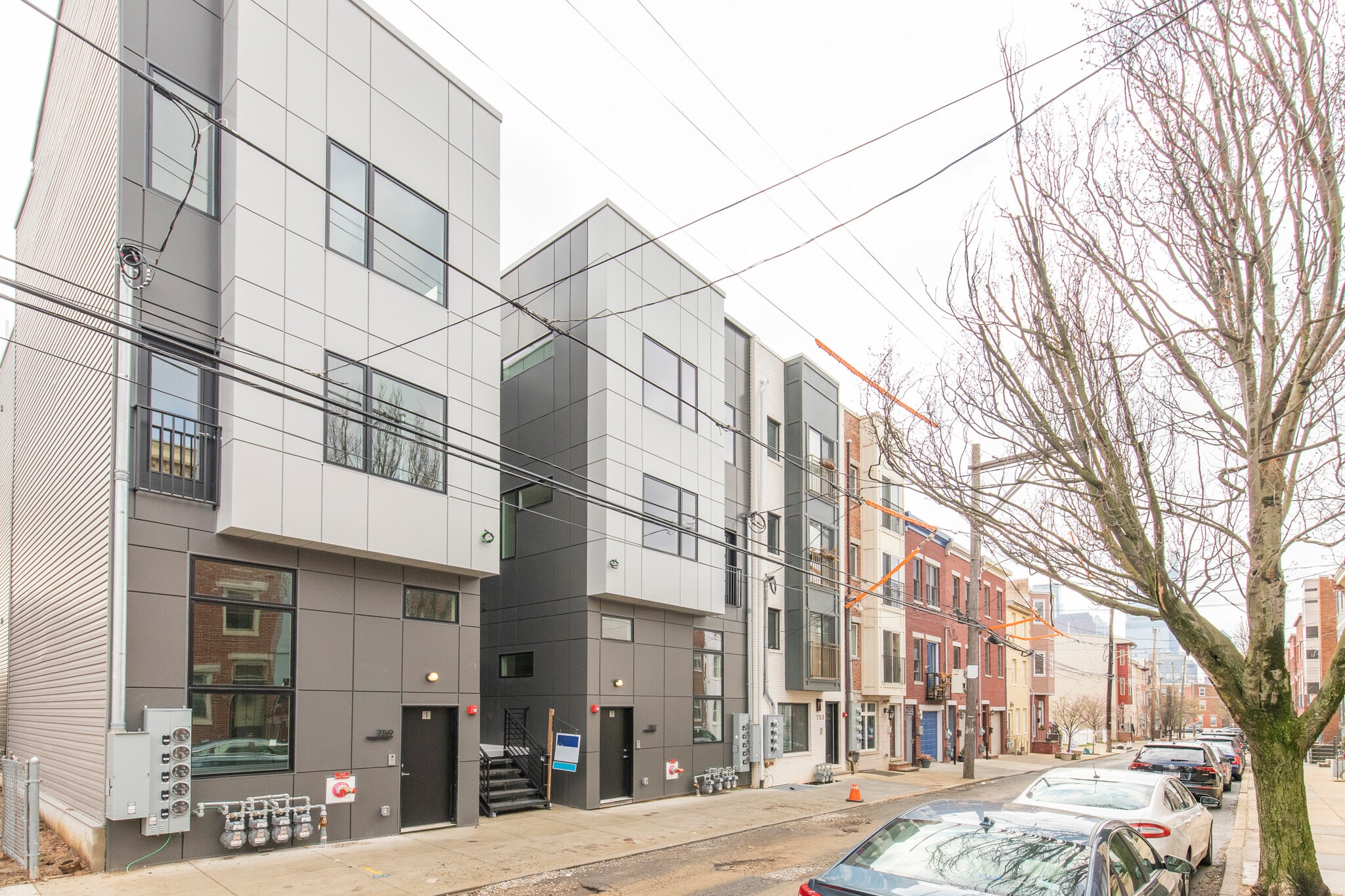 Building Photo - 757 N Uber St