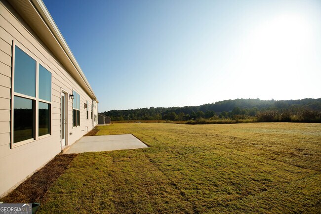 Building Photo - 452 Hellen Vly Dr