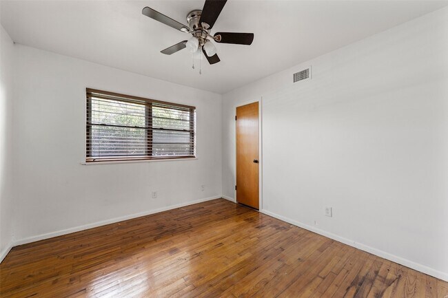 Building Photo - 308 Catalina Dr