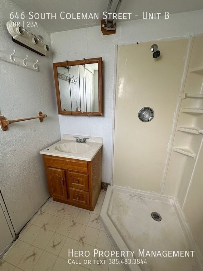 Building Photo - 646 S Coleman St