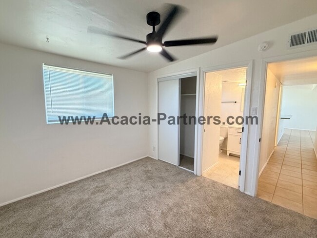 Building Photo - Three Bedroom/Two Bath Home