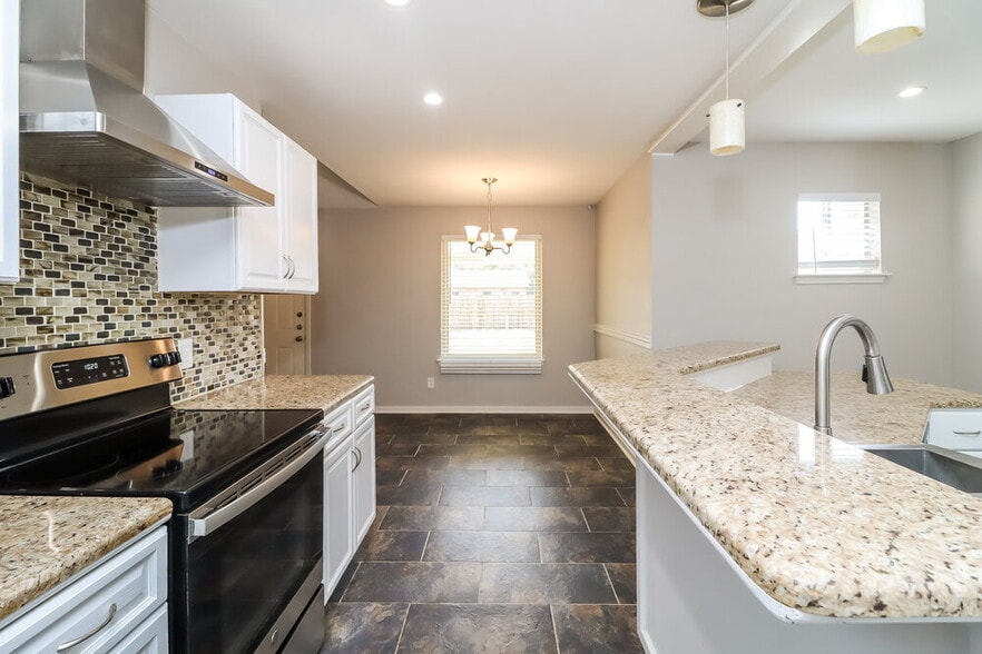 Building Photo - 508 Berkshire Ct