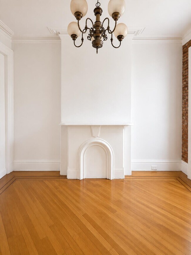 Building Photo - 60 Clifton Pl