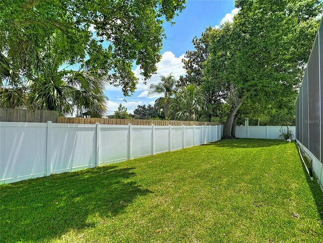 Building Photo - 2866 Duncan Tree Cir