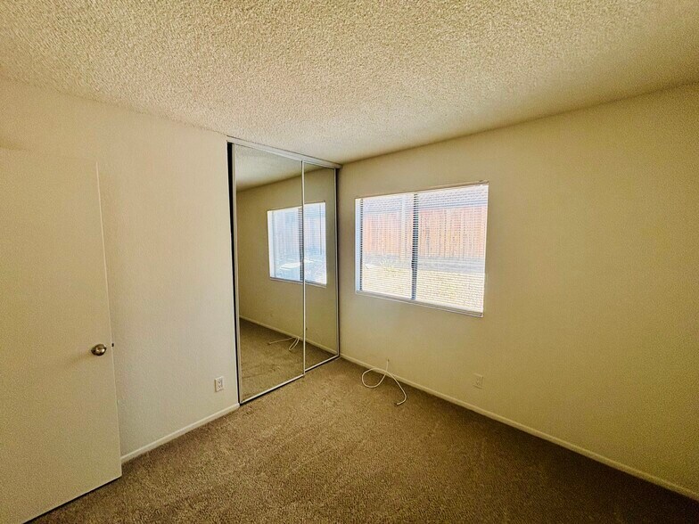 Building Photo - 36778 Spanish Broom Dr