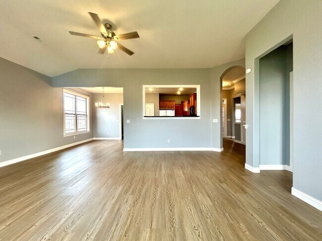 Building Photo - 3 bedroom 2 bath modern style home minutes from Centerton Main!!