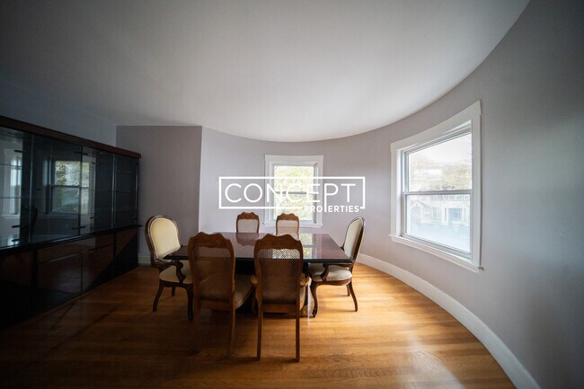 Building Photo - 208 Rawson Rd