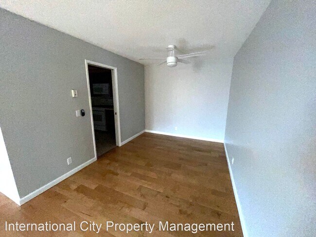 Building Photo - 2 br, 2 bath House - 2032 E Bermuda St. #107