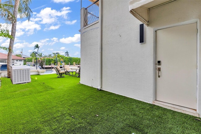 Building Photo - 616 3rd Key Dr