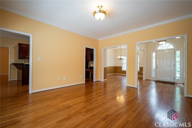 Building Photo - 1030 Laurel Springs Ct