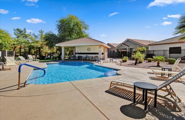 Building Photo - 3247 E Maldonado Dr