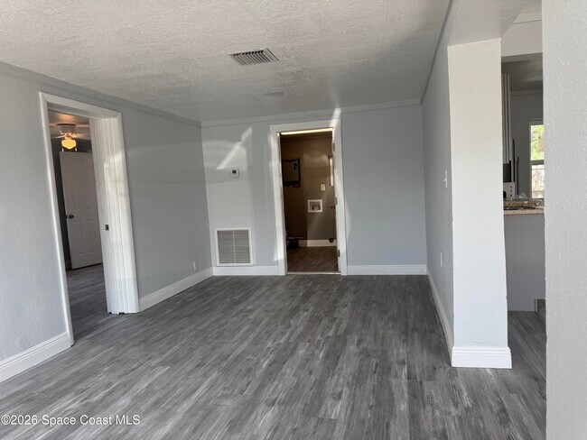 Building Photo - 508 Carolina Ave