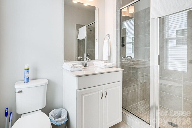 Building Photo - 3015 Jolene Ct