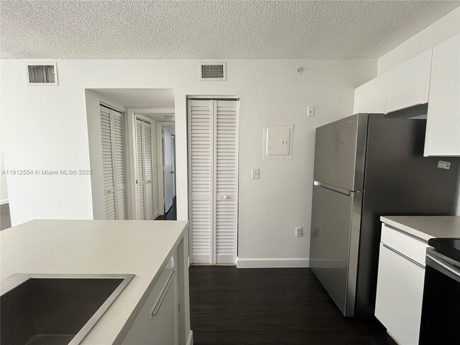 Building Photo - 2061 Renaissance Blvd