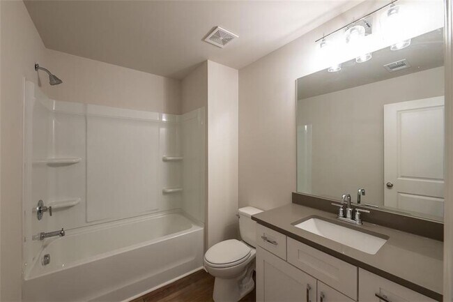 Building Photo - 4013 Park Ln