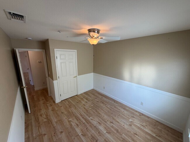 Building Photo - Downtown Templeton (3/2) - Must See!!