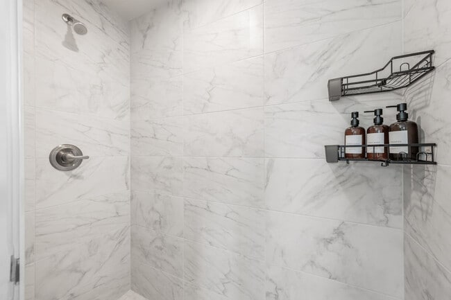 Building Photo - 10404 2nd Pl SW