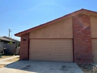 Building Photo - 4838 E Huntington Ave