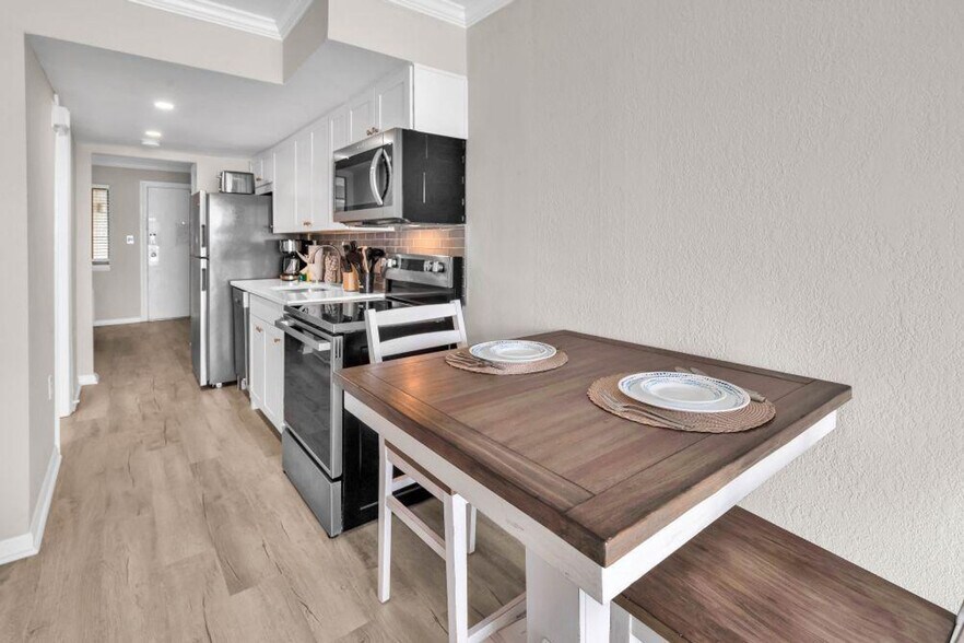 Building Photo - 2001 S Ocean Blvd