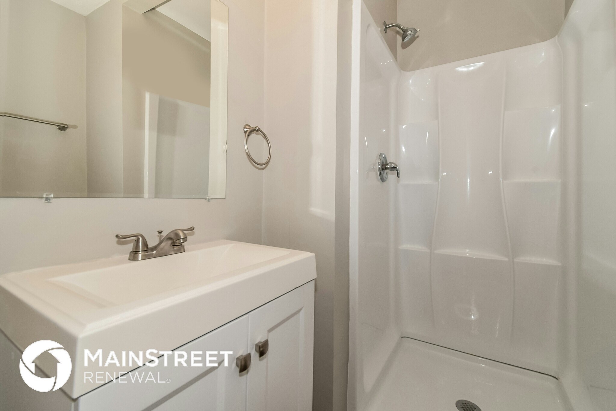 Building Photo - 352 Aries Dr