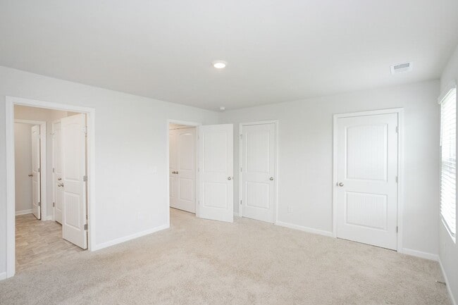 Building Photo - 2972 Mallard Dr