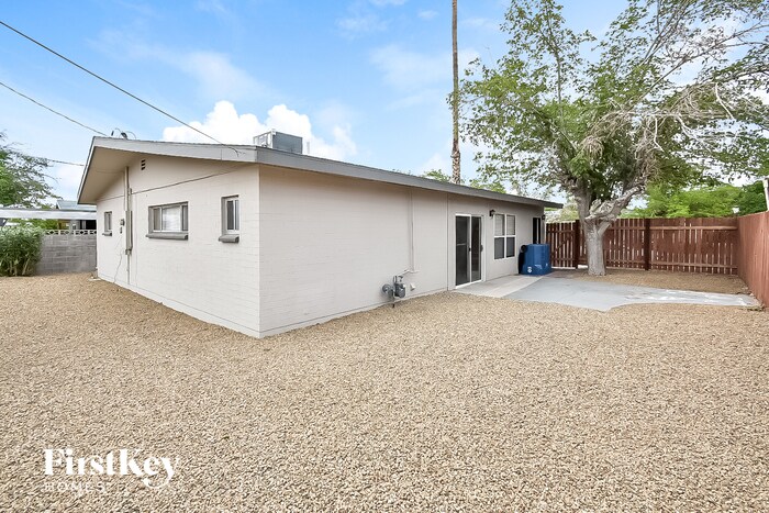 Building Photo - 5236 Apple Valley Ln