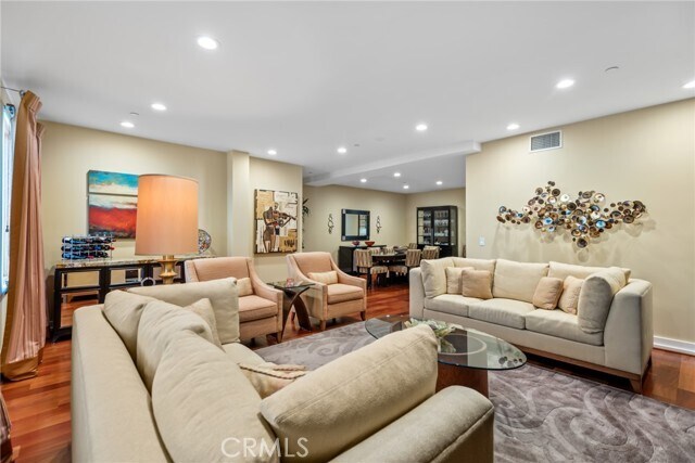 Building Photo - 130 N Swall Dr
