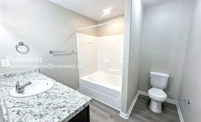 Building Photo - 1226 Mt Lebanon Rd