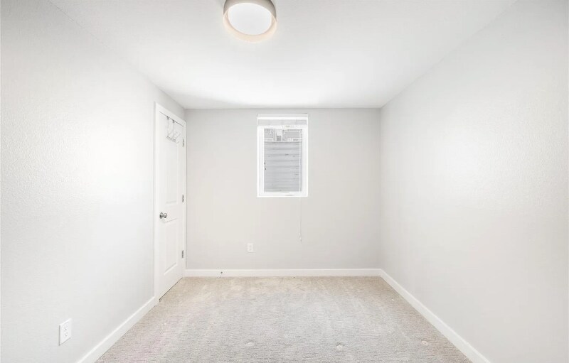 Building Photo - 1475 W 43rd Ave