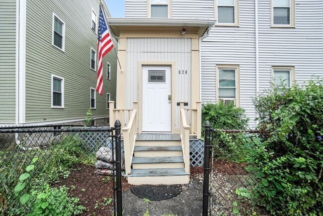 Building Photo - 928 Dorchester Ave