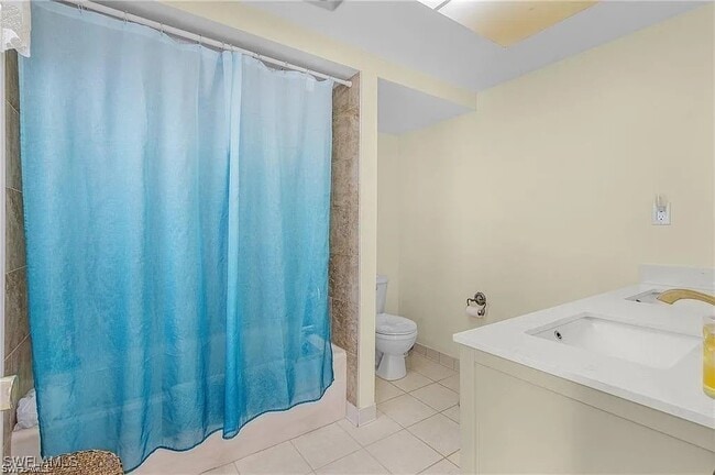 Building Photo - 409 SW 44th St