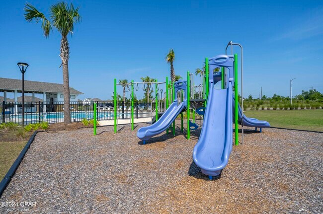 Building Photo - 282 Boggy Creek Way